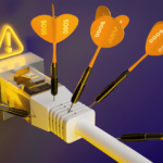 Imagem ilustrativa de ataque de negação de serviço (DDoS) com flechas apontando para uma conexão de internet, simbolizando uma grande ameaça cibernética.